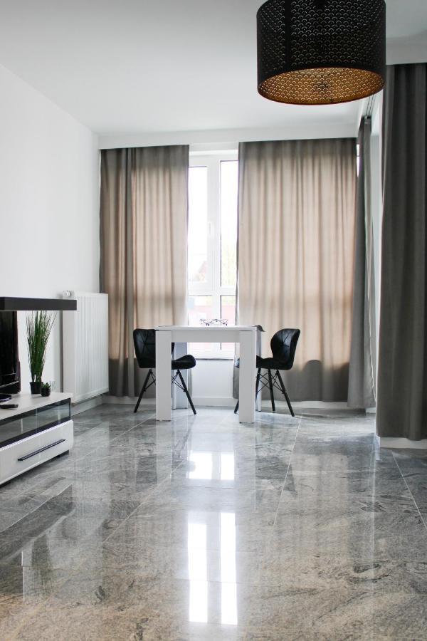 Apartament White-Niska Z Garazem Podziemnym Kielce Exterior photo