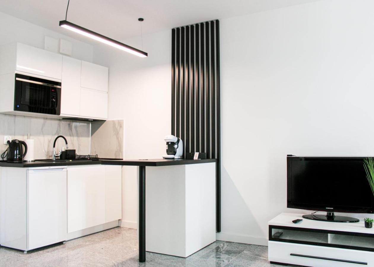Apartament White-Niska Z Garazem Podziemnym Kielce Exterior photo